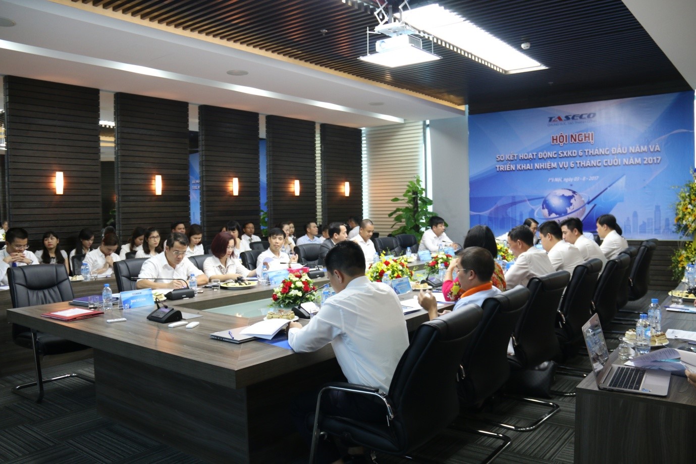 Taseco tổ chức hội nghị sơ kết 06 tháng đầu năm 2017